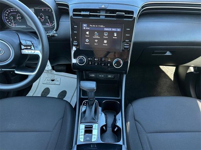 Photo of 2023 Shimmering Silver Hyundai TUCSON
