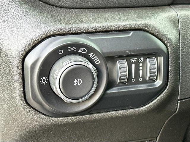Photo of 2021 Granite Crystal Clearcoat Metallic Jeep Wrangler Unlimited