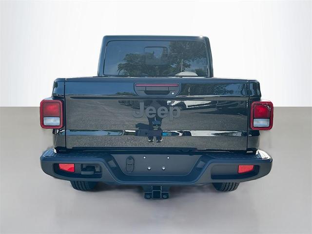 Photo of 2025 Black Clearcoat Jeep Gladiator
