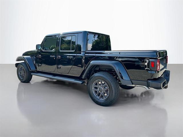 Photo of 2025 Black Clearcoat Jeep Gladiator