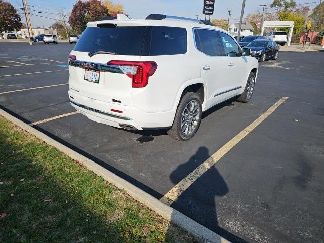 Photo of 2023 Summit White GMC Acadia