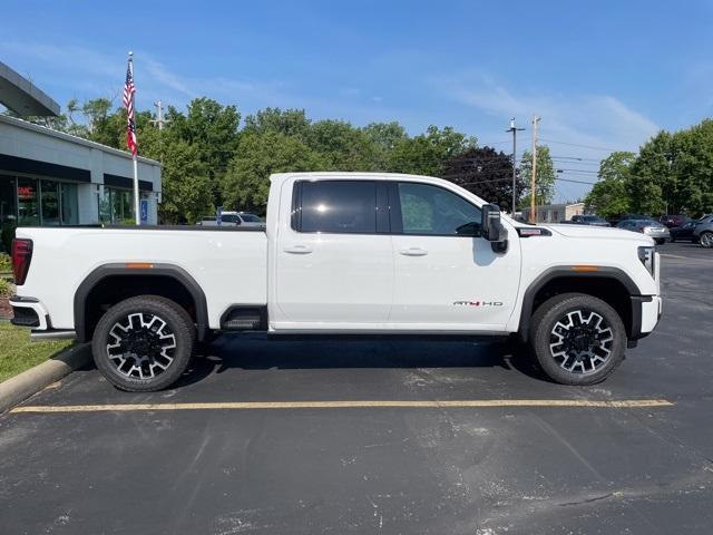 Photo of 2025 Summit White GMC Sierra 2500