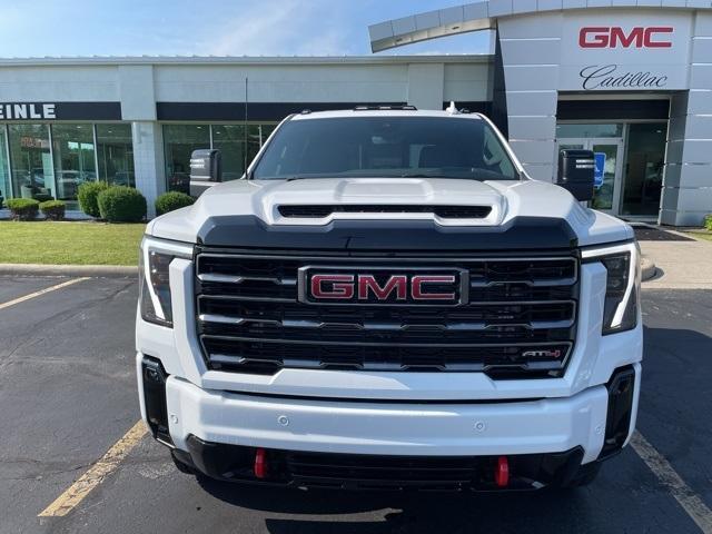 Photo of 2025 Summit White GMC Sierra 2500