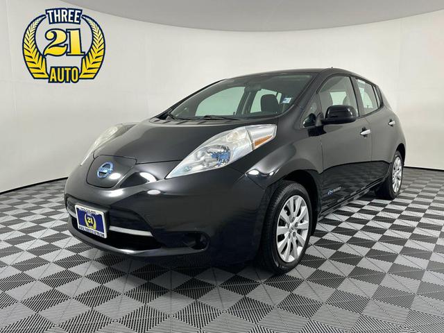 Photo of 2013 Super Black Nissan Leaf