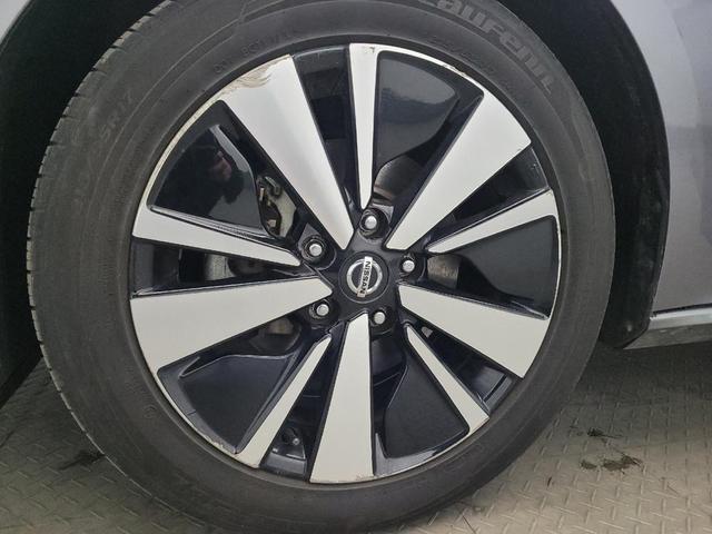 Photo of 2022 Gun Metallic Nissan Altima