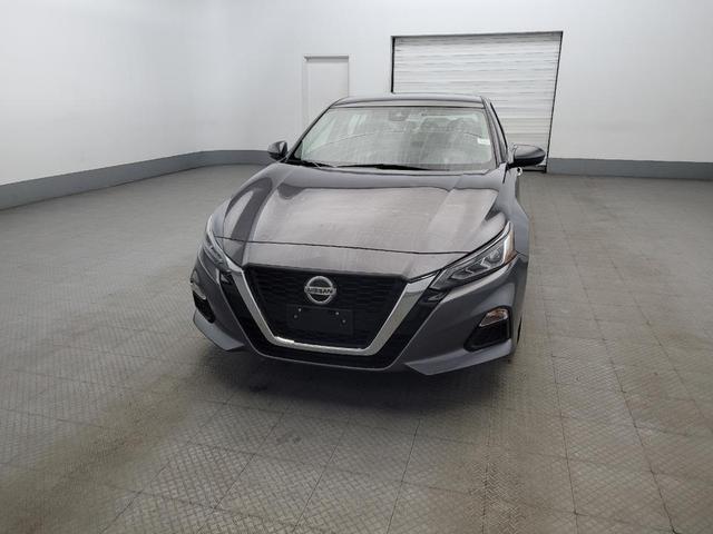 Photo of 2022 Gun Metallic Nissan Altima