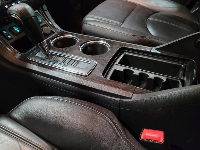 Photo of 2015 Black Granite Metallic Chevrolet Traverse