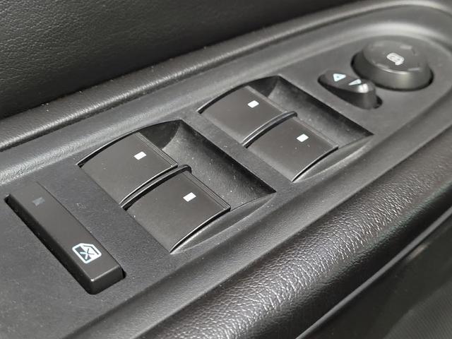 Photo of 2015 Black Granite Metallic Chevrolet Traverse