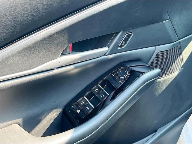 Photo of 2025 Ceramic Metallic Mazda CX-30