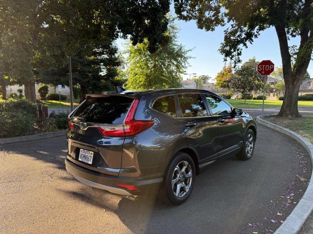 Photo of 2018 Gray Honda CR-V
