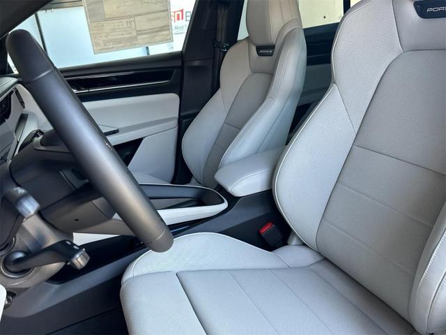 Photo of 2025 Gray Porsche Macan