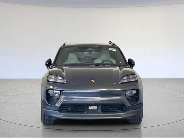 Photo of 2025 Gray Porsche Macan