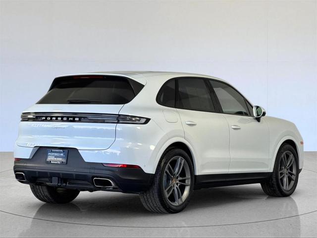 Photo of 2025 Carrara White Metallic Porsche Cayenne