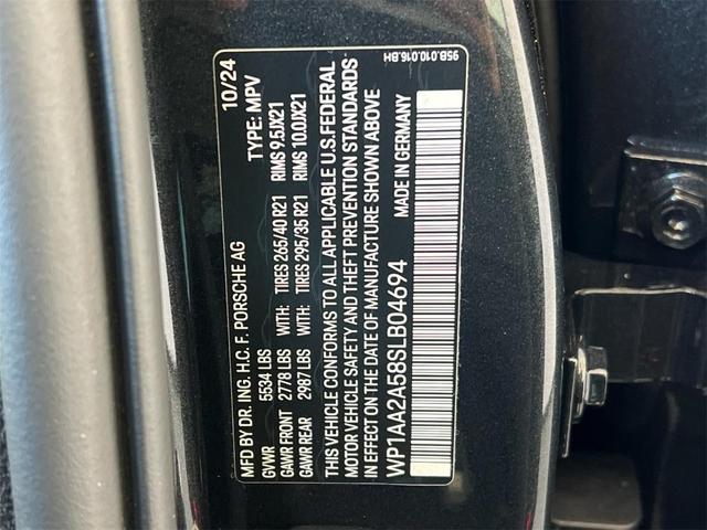 Photo of 2025 Volcano Grey Metallic Porsche Macan
