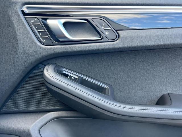 Photo of 2025 Volcano Grey Metallic Porsche Macan