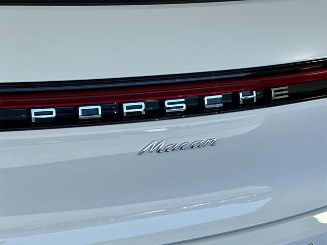 Photo of 2025 White Porsche Macan