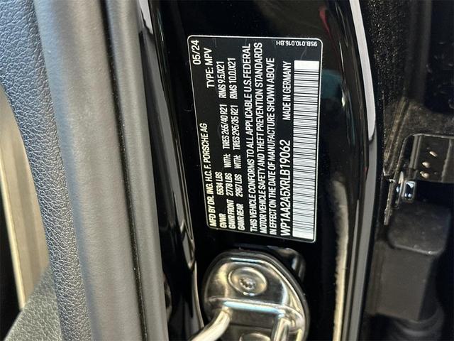 Photo of 2024 Black Porsche Macan