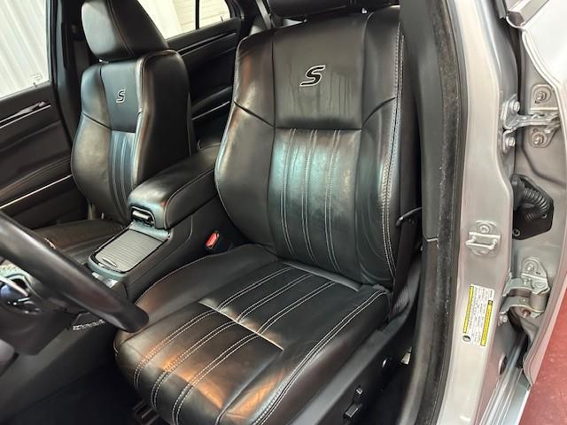 Photo of 2021 Silver Mist Clearcoat Chrysler 300