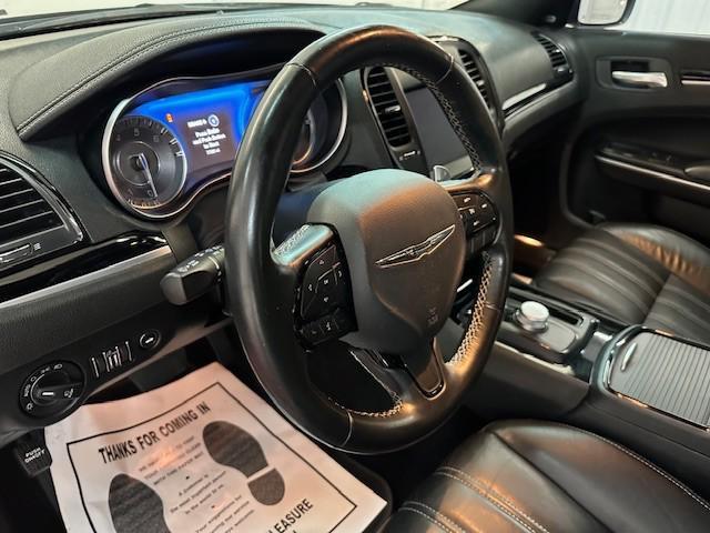 Photo of 2021 Silver Mist Clearcoat Chrysler 300