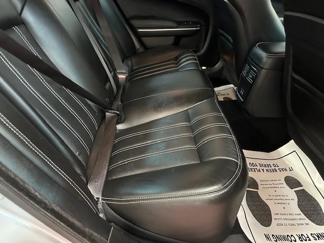 Photo of 2021 Silver Mist Clearcoat Chrysler 300