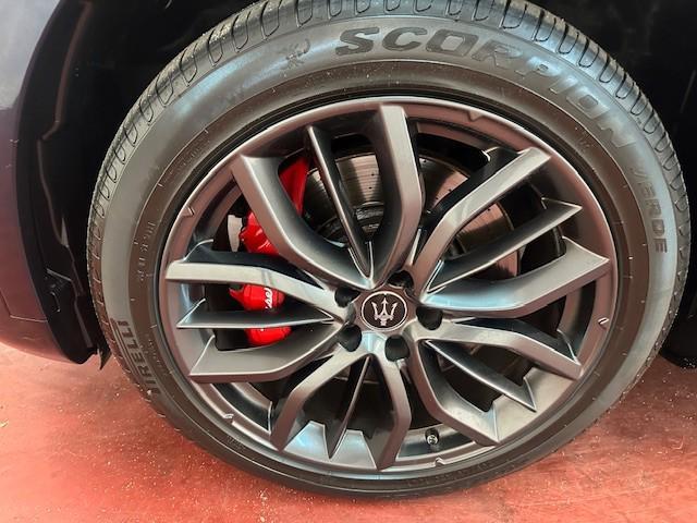 Photo of 2022 Blue Maserati Levante