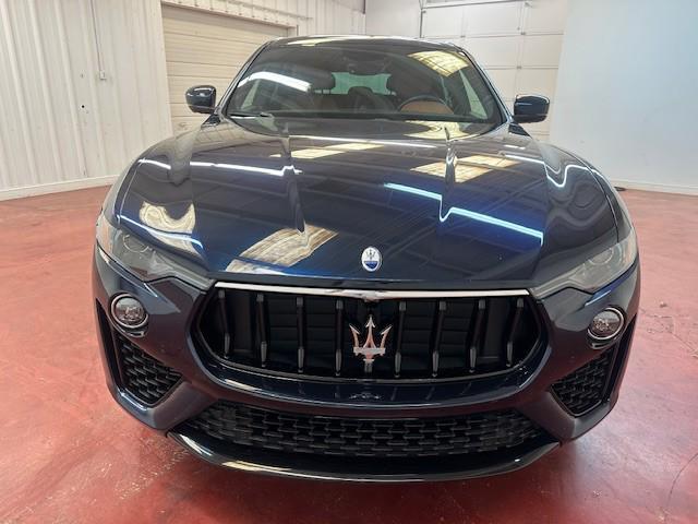 Photo of 2022 Blue Maserati Levante