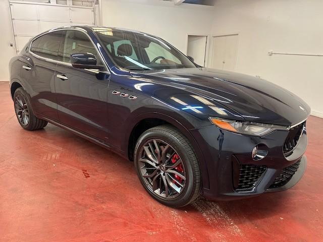 Photo of 2022 Blue Maserati Levante