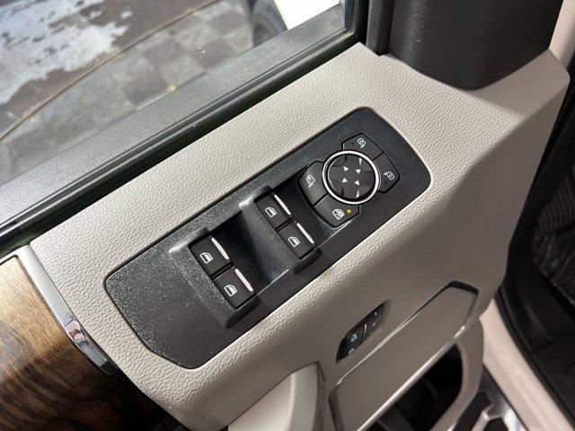 Photo of 2019 WHITE PLATINUM METALLIC TC Ford F-150