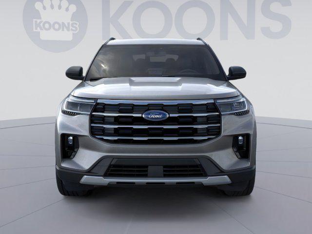 Photo of 2025 Carbonized Gray Metallic Ford Explorer
