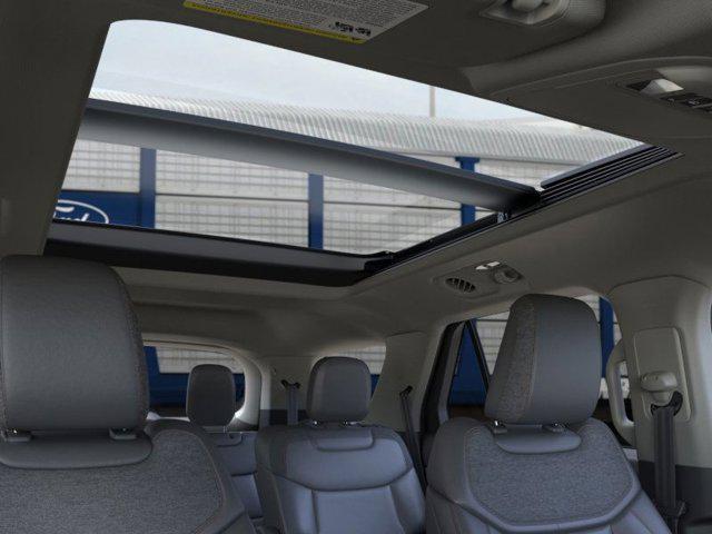 Photo of 2025 Carbonized Gray Metallic Ford Explorer