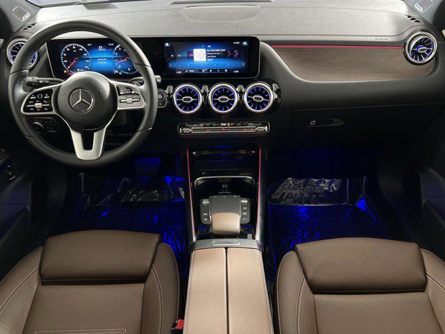 Photo of 2021 Digital White Metallic Mercedes-Benz GLA 250