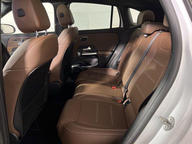 Photo of 2021 Digital White Metallic Mercedes-Benz GLA 250