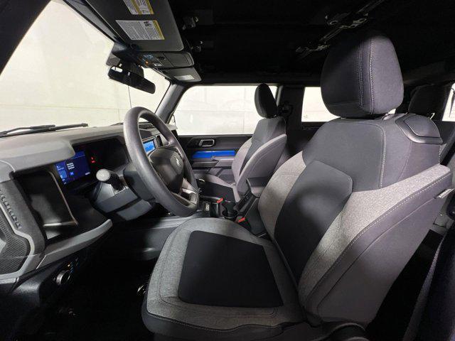 Photo of 2022 VELOCITY BLUE METALLIC Ford Bronco