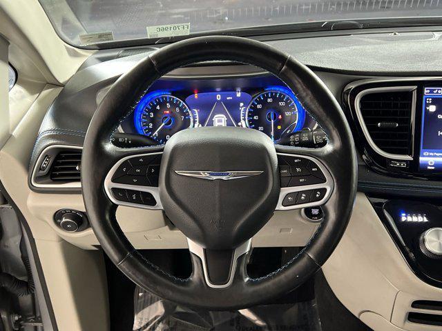Photo of 2021 Billet Silver Metallic Clearcoat Chrysler Pacifica