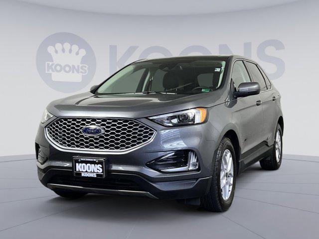 Photo of 2024 CARBONIZED GRAY Ford Edge