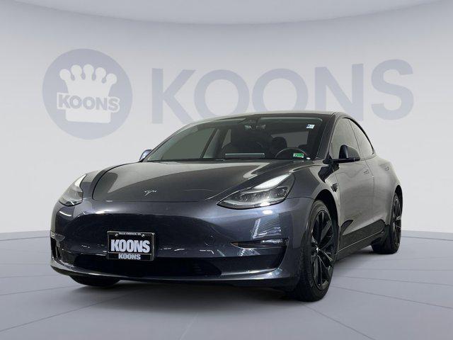 Photo of 2021 Gray Tesla Model 3