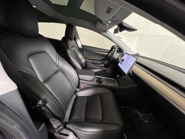 Photo of 2021 Gray Tesla Model 3