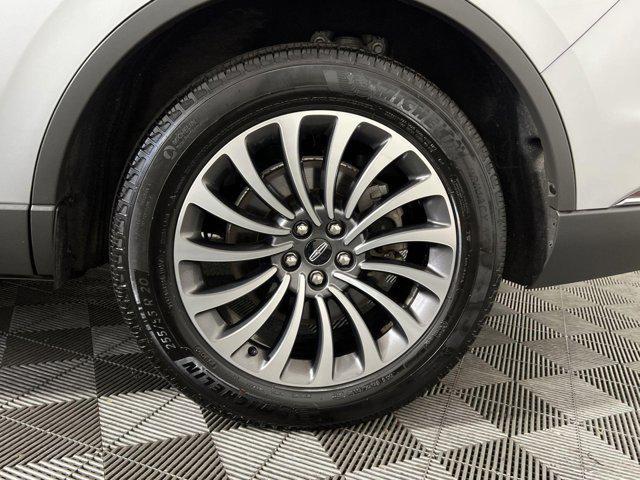 Photo of 2020 SILVER RADIANCE METALLIC Lincoln Aviator