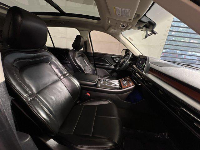 Photo of 2020 SILVER RADIANCE METALLIC Lincoln Aviator
