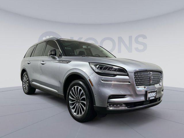 Photo of 2020 SILVER RADIANCE METALLIC Lincoln Aviator