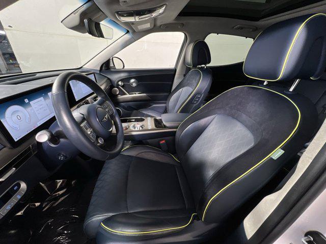 Photo of 2023 Uyuni White Genesis GV60