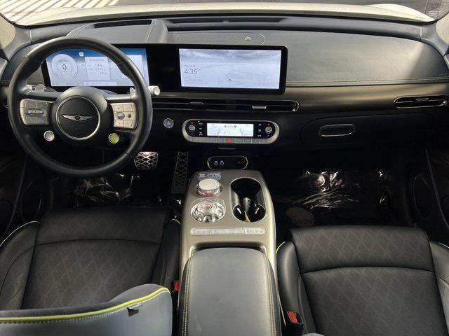 Photo of 2023 Uyuni White Genesis GV60