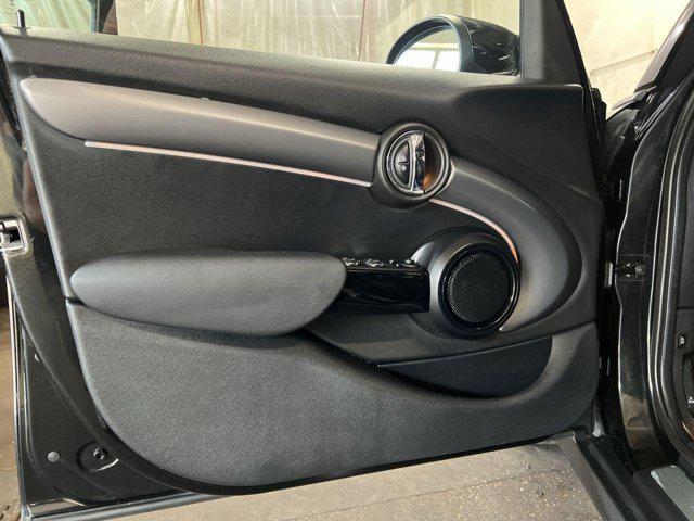 Photo of 2024 Black MINI Hardtop
