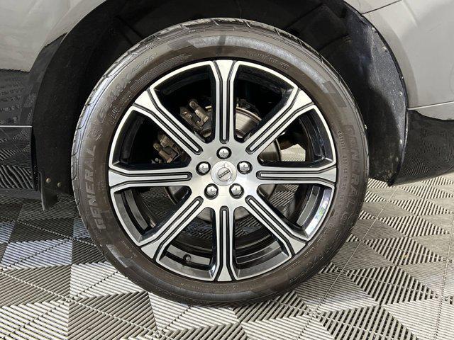 Photo of 2019 Black Volvo XC60