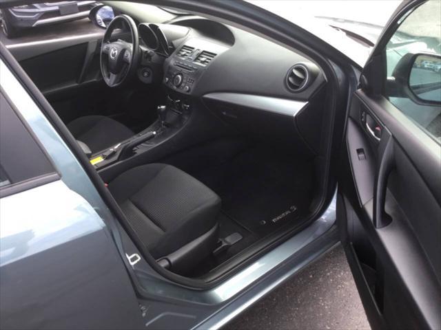 Photo of 2012 Blue Mazda Mazda3
