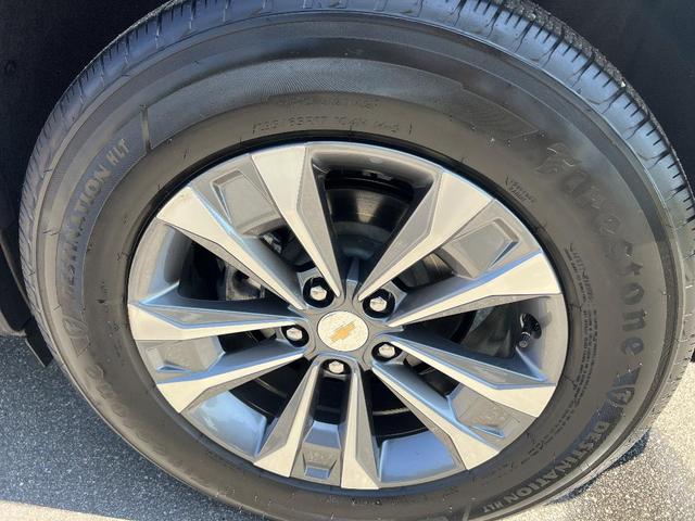 Photo of 2025 Gray Chevrolet Equinox