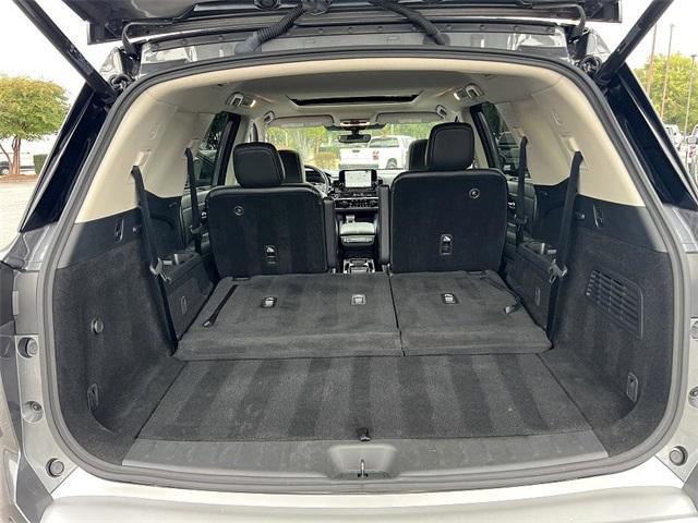 Photo of 2024 Gray Nissan Pathfinder