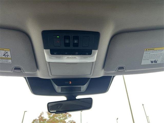 Photo of 2024 Gray Nissan Pathfinder