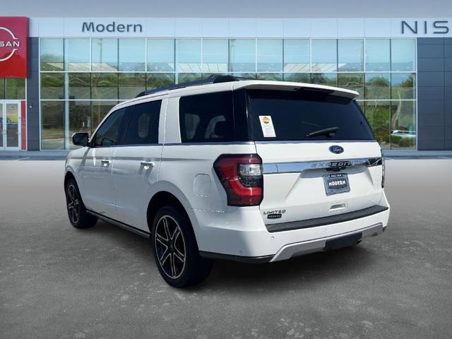 Photo of 2021 White Ford Expedition