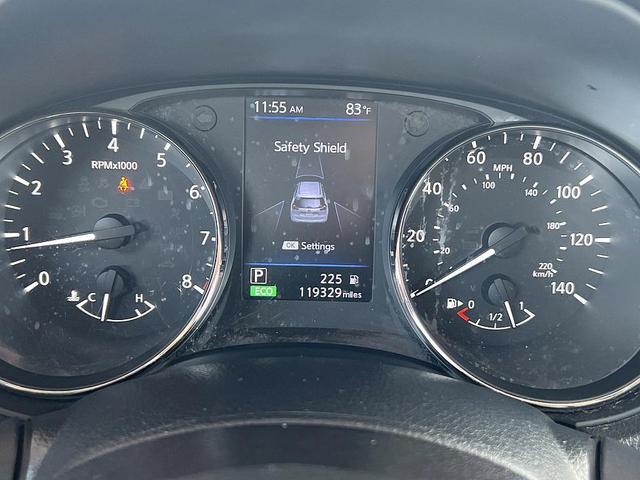 Photo of 2018 Magnetic Black Nissan Rogue